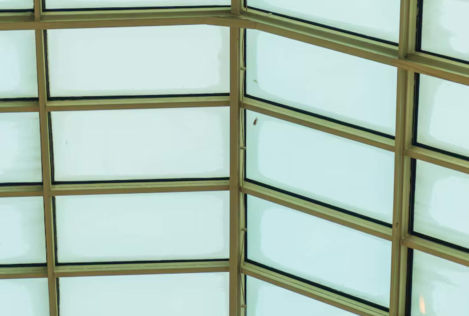 Blind Insulated DGU Glass